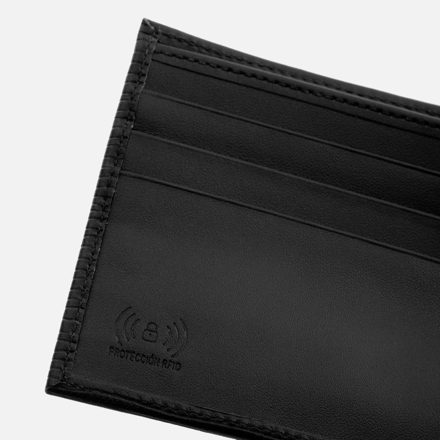 Bennett Bifold Wallet - Men’s Embossed Leather